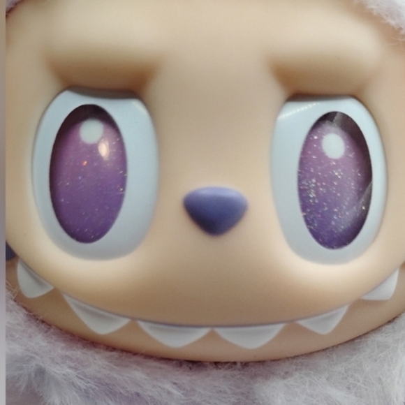 Big Into Energy Confirmed "Luck" - Picture 7 of 15